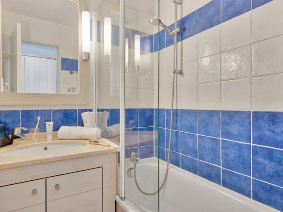 Superbe Appartement 50M De La Plage En Bord De Mer อิแยร์ ภายนอก รูปภาพ